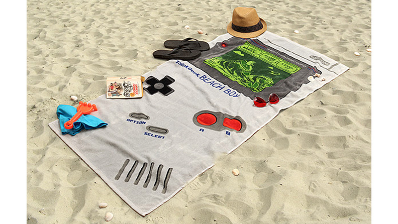 Illustration for article titled A Beach Towel Game Boy That Never Runs Out of Batteries